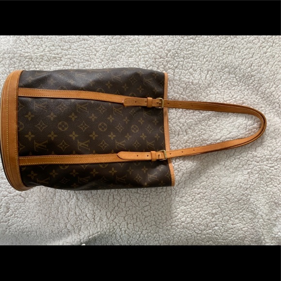 Louis Vuitton bucket bag - Picture 1 of 11